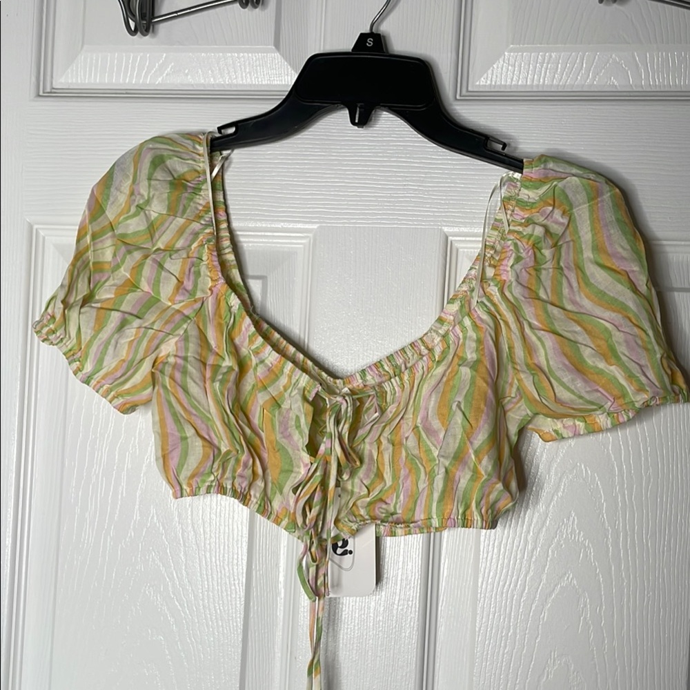 NWT Elodie Striped cut out Crop Top